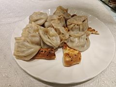 -丝路天山酒店(国际大巴扎店)
