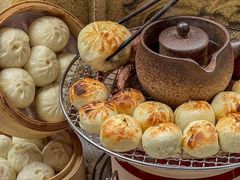 -李与白包子铺(桐梓林店)