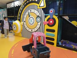 -孩子王童乐园(西安万象城店)