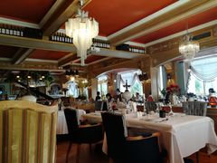 大堂-火车头法国西餐厅