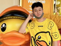-王府井奥莱临潼小镇(临潼店)