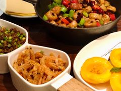 鹅卵石爆肥肠-老板恋上鱼(高新万达店)