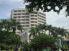 -芽庄日出海滩水疗酒店