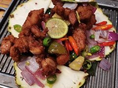 -老滇山寨•云南特色菜•地方菜•民族风情歌舞表演(金碧店)