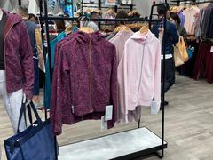 -lululemon(比斯特购物村店)
