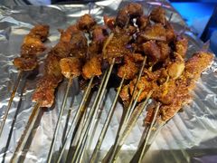-西街夜油条·麻团包乌饭