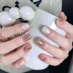 -悦指间美甲美睫