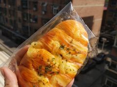 人见人爱肠仔包-自然熟Bakery(纬四路店)