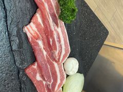 -草家酱蟹炭火烤肉店(珲春南路一店)