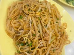 瘦肉鸡蛋炒河粉-覃记海鲜美食餐厅