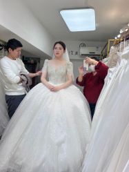 -NaNa婚纱礼服馆