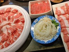 -宽板凳老灶火锅(台湾街店)