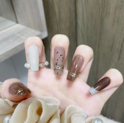 -兔猫ToMoreNails美甲美睫