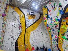 -问山MountQuest攀岩馆