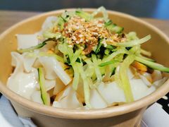 -忆秦时(银泰in77店)