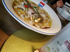 QQ酸汤鱼-蜜桃餐厅·伴山(湖滨商业街店)