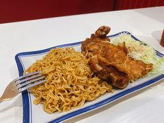 金牌生炸鸡腿捞丁面-食运茶餐厅(文化宫店)