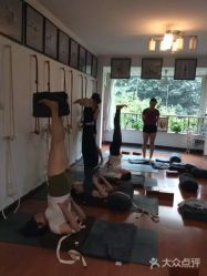 -成都阿难陀艾扬格瑜伽中心