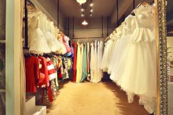 -巴黎婚纱摄影工作室