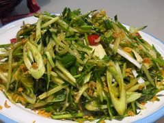 -老码头黑皮肘子锅包肉(赣水路店)