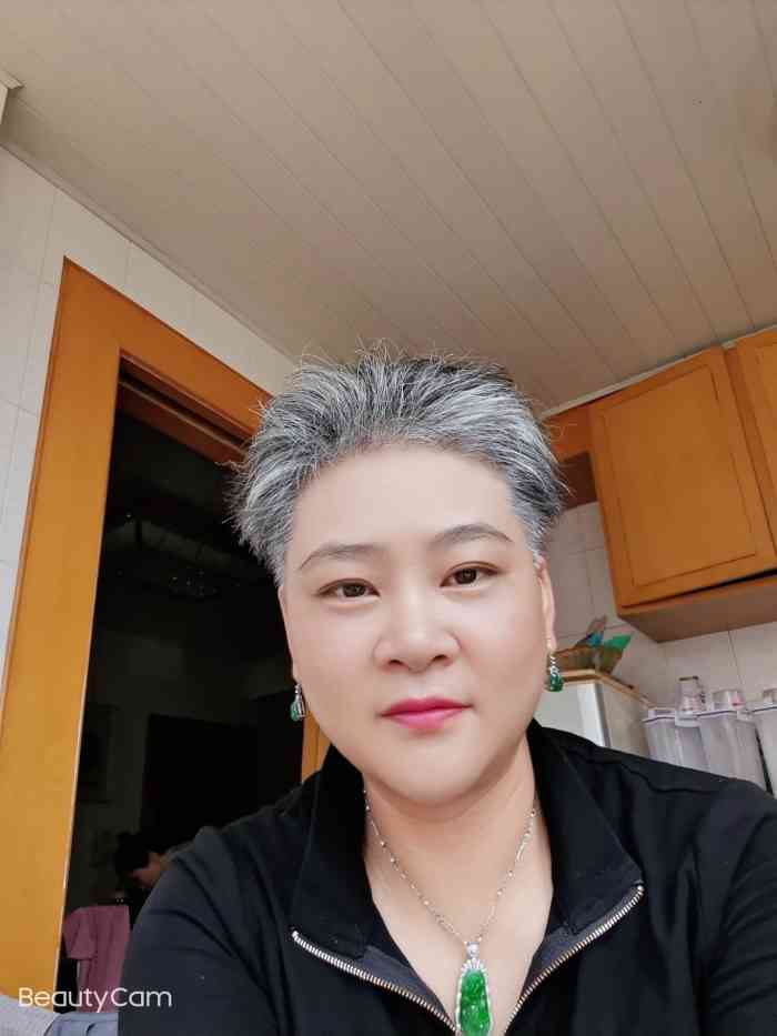 伊薇卡假发(静安临汾路店)