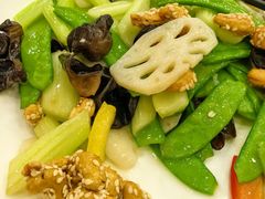 -粤盛海鲜平价店(洛溪食街店)