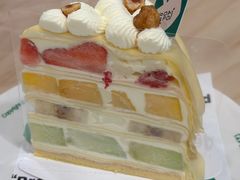 应季白巧水果千层-PAOPAO Bakery&Café(港汇店)