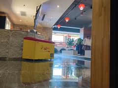 -华远汤泉
