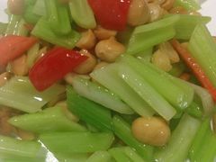夏果炒西芹-郑厨私房菜