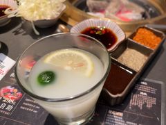 -铭牛烧肉·和牛海鲜自助(高新月牙湖店)