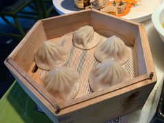 鸡汁杭州小笼包-桂满陇天书(南京德基旗舰店)
