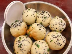 特色生煎-三两春(浦三路店)