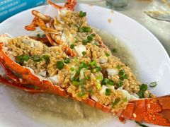 -三亚火车头万人海鲜广场