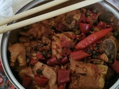 -超越炭火牛蛙火锅鸡(河东店)