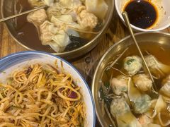 -荣记歡喜·馄饨铺(开发区振华购物中心店)