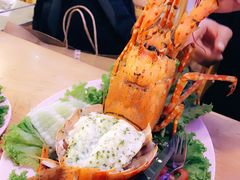 -J Daeng Seafood