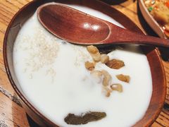 阿里家手工酸奶-阿里家·新疆烤肉酒場 by MIG