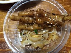 -老街烧烤(华中农业大学梧桐路步行街店)