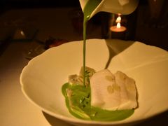 冰岛比目鱼配洋蓟佐翡翠奶油汁-Jean Georges