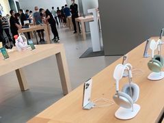 -Apple零售店(华贸购物中心店)