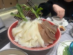 -红鼎豆捞·非遗鲍皇汤火锅(宝丰路店)