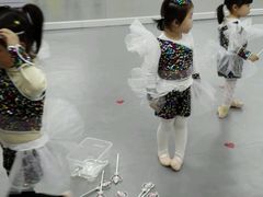 android_upload_pic-Isee灰姑娘国际儿童艺术中心(BHGMall店)