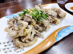 手抓羊排-清真·伊清阁餐厅
