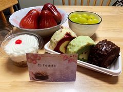 -红宝石·鲜奶小方·海派西点房(长阳店)