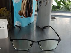 -美式眼镜·授权蔡司.依视路.尼康.豪雅.明月(人民广场店)