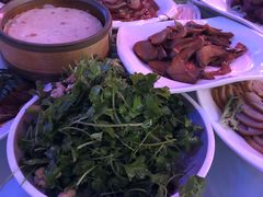 -凤凰园烤鸭店·唐山菜·传承花椒肉(老唐丰路店)
