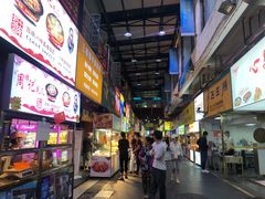 -泰龙城小吃街
