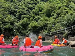 -安吉龙王山峡谷漂流