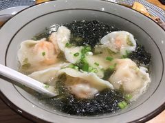 蟹籽虾仁鲜肉馄饨-南小蟹手工點心(三里屯店)