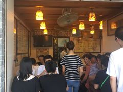 等位区-玫瑰甜品(文明路店)